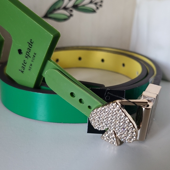 KATE SPADE Twist Reversible Belt Leather Green / Yellow Color Size Medium - Picture 7 of 7